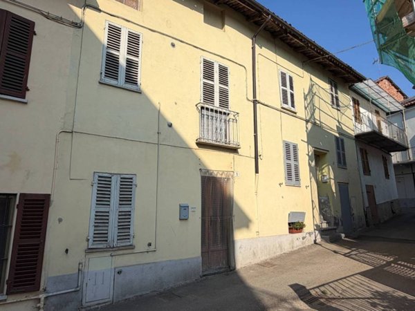 casa indipendente in vendita a Castello di Annone