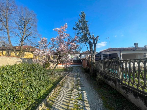casa indipendente in vendita a Castello di Annone