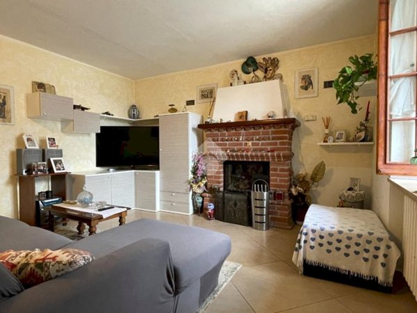 casa indipendente in vendita a Castelnuovo Belbo
