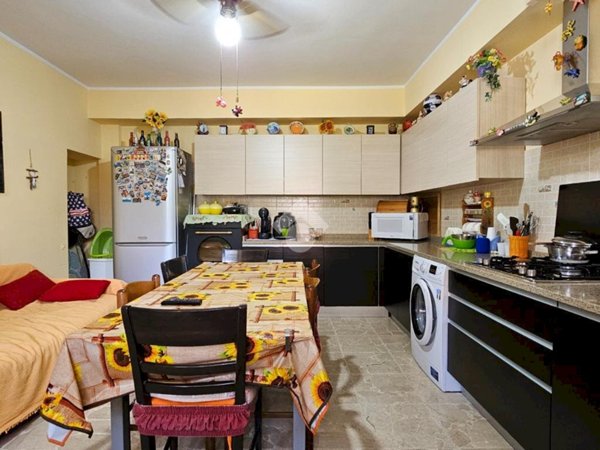 casa semindipendente in vendita a Castelnuovo Belbo