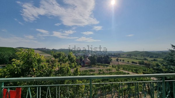 casa indipendente in vendita a Castelnuovo Calcea
