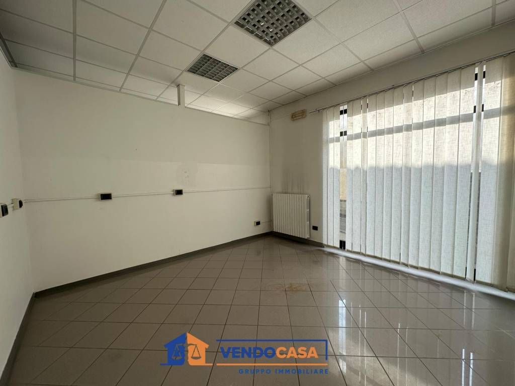 negozio in vendita a Castelnuovo Calcea