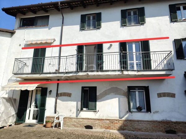 appartamento in vendita a Castelnuovo Calcea