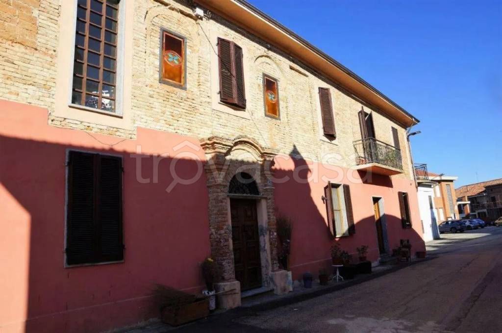 casa indipendente in vendita a Castelnuovo Calcea