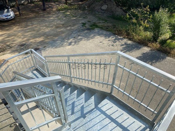 casa semindipendente in vendita a Castelnuovo Calcea