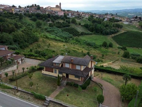 casa indipendente in vendita a Castelnuovo Calcea
