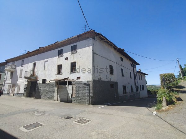 casa indipendente in vendita a Castelnuovo Calcea