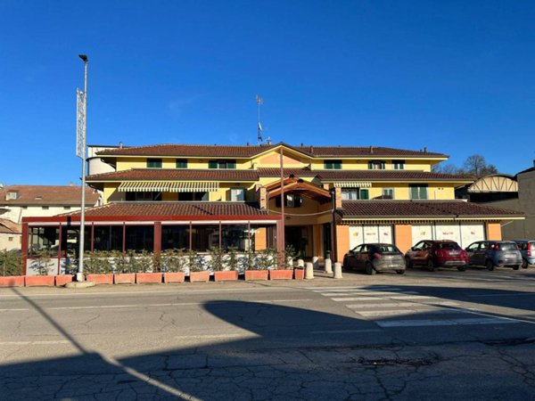negozio in vendita a Castelnuovo Don Bosco
