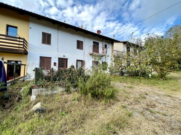 casa semindipendente in vendita a Castelnuovo Don Bosco in zona Nevissano