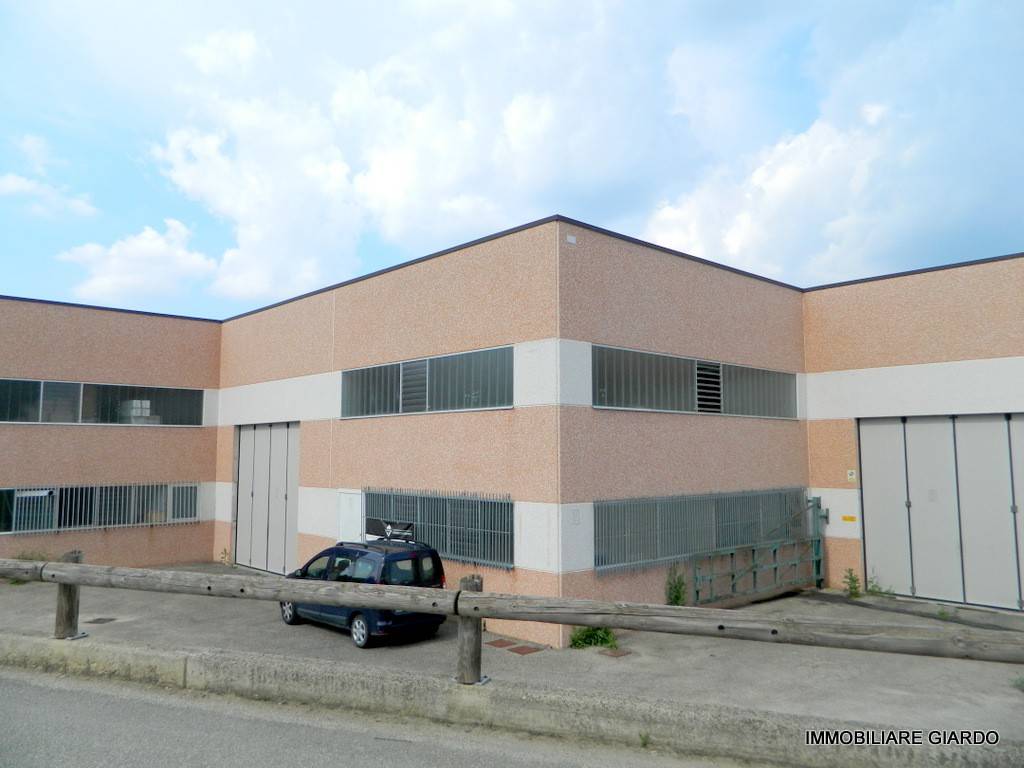 ufficio in vendita a Castelnuovo Don Bosco