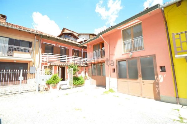 pentavano in vendita a Castelnuovo Don Bosco