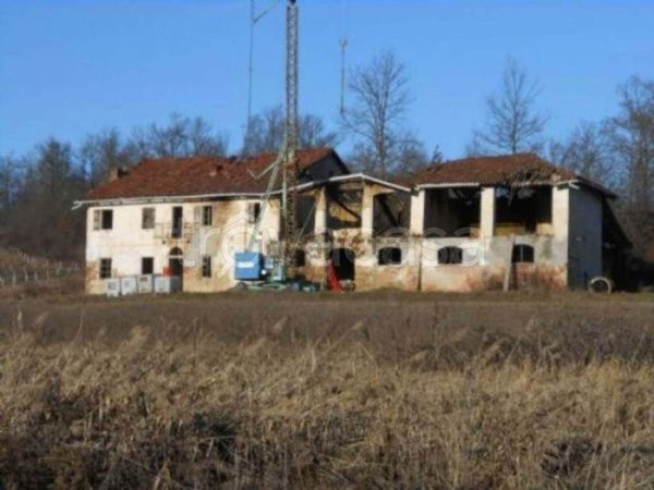 pentavano in vendita a Castelnuovo Don Bosco