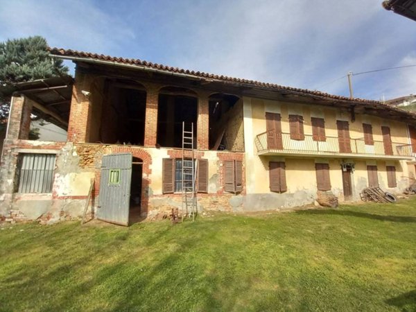 casa indipendente in vendita a Castelnuovo Don Bosco in zona Ranello