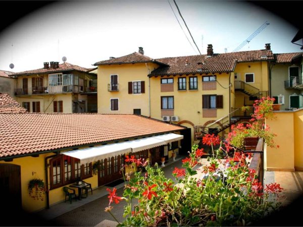 intera palazzina in vendita a Castelnuovo Don Bosco