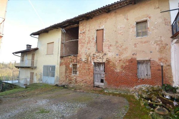 rudere in vendita a Castelnuovo Don Bosco