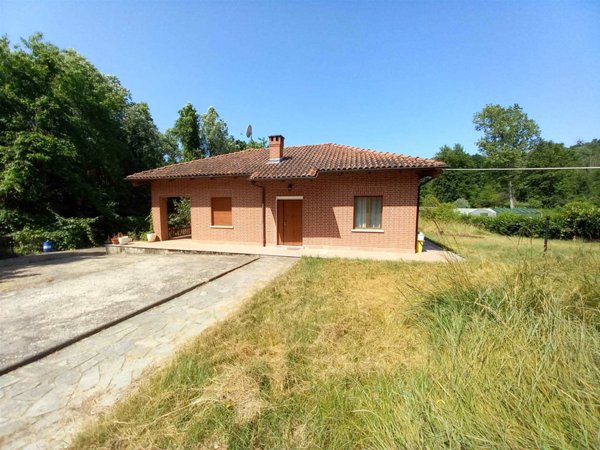 villa in vendita a Castelnuovo Don Bosco in zona Morialdo