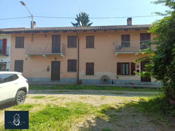 casa indipendente in vendita a Castelnuovo Don Bosco in zona Nevissano