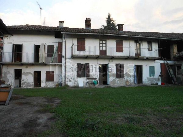 casale in vendita a Castelnuovo Don Bosco