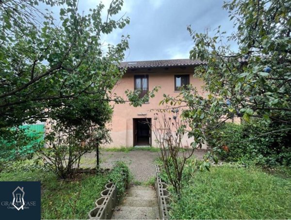 casa indipendente in vendita a Castelnuovo Don Bosco in zona Nevissano