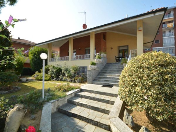 casa indipendente in vendita a Castelnuovo Don Bosco