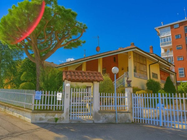 casa indipendente in vendita a Castelnuovo Don Bosco