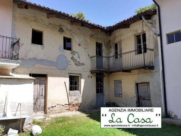 casale in vendita a Castelnuovo Don Bosco in zona Ranello