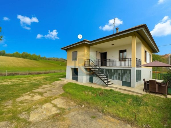 casa indipendente in vendita a Castelnuovo Don Bosco