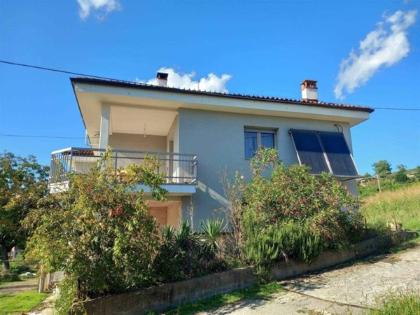 casa indipendente in vendita a Castelnuovo Don Bosco in zona Bardella