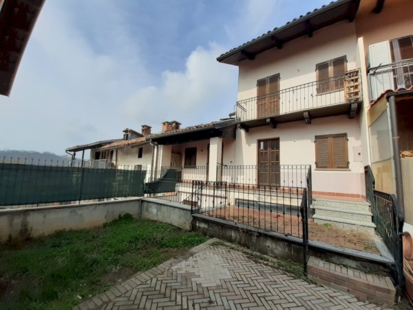 casa indipendente in vendita a Castelnuovo Don Bosco