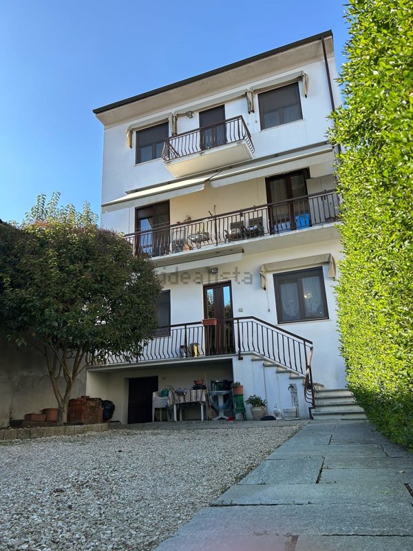 casa indipendente in vendita a Castelnuovo Don Bosco