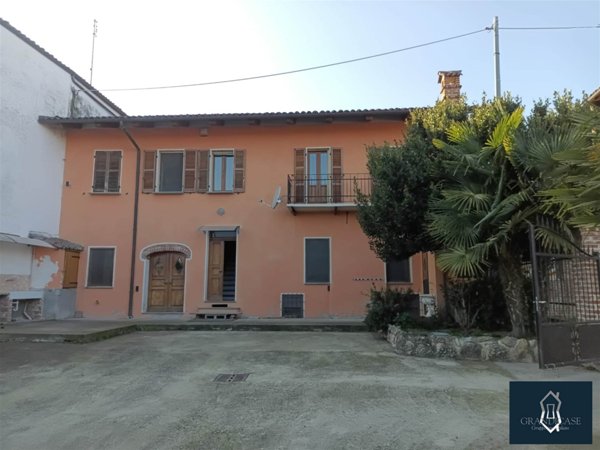 casale in vendita a Castelnuovo Don Bosco in zona Morialdo