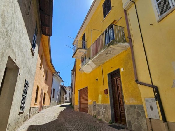 casa semindipendente in vendita a Castel Rocchero