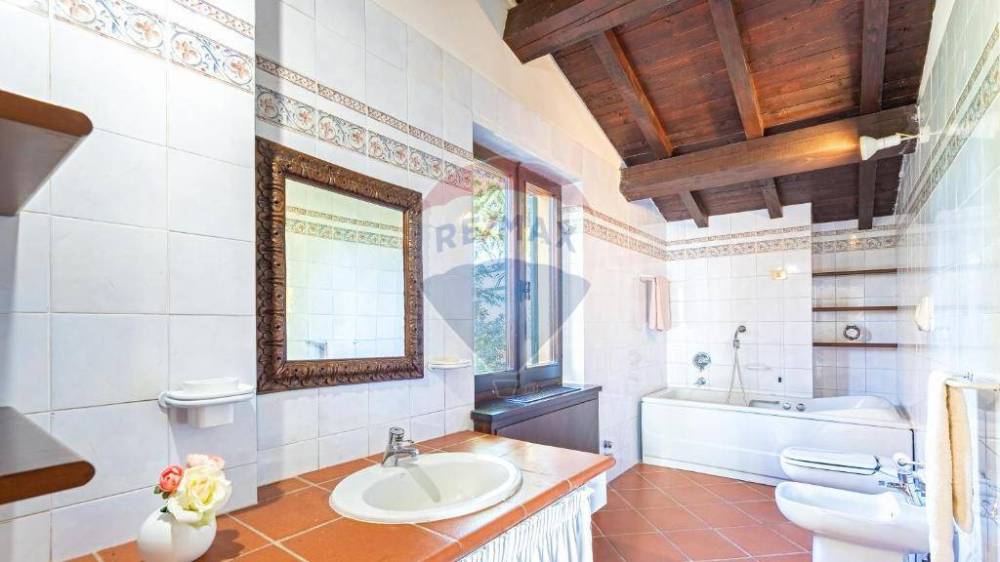 villa in vendita a Castel Rocchero