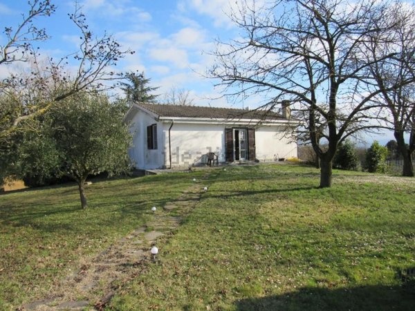 casa indipendente in vendita a Castel Rocchero