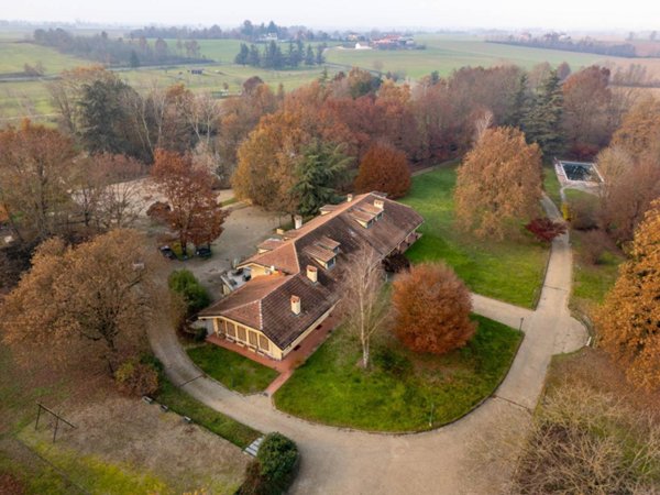 casa indipendente in vendita a Cellarengo