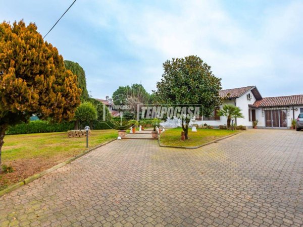 casa indipendente in vendita a Cellarengo