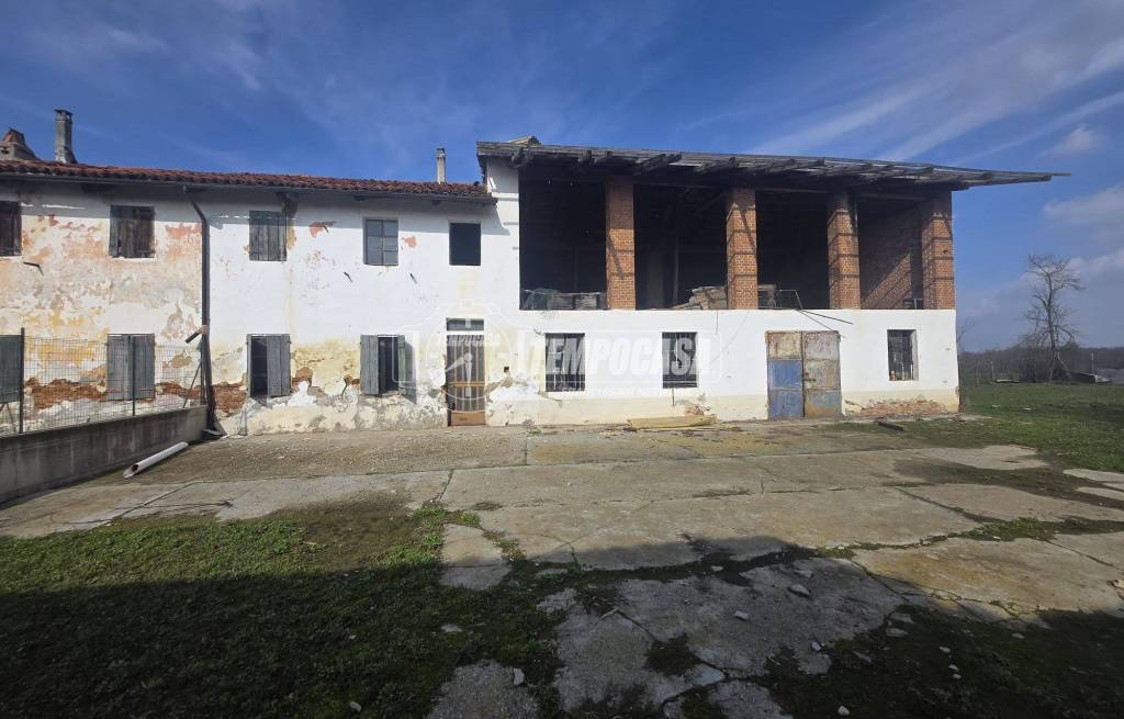 casa indipendente in vendita a Cellarengo