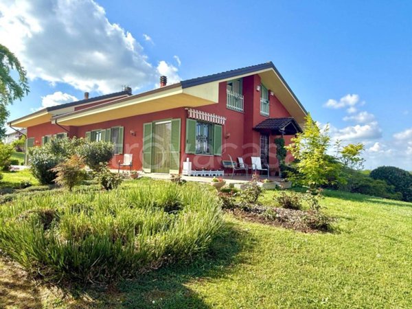 casa indipendente in vendita a Cellarengo