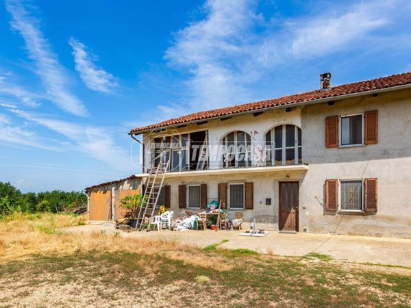 casa indipendente in vendita a Cellarengo