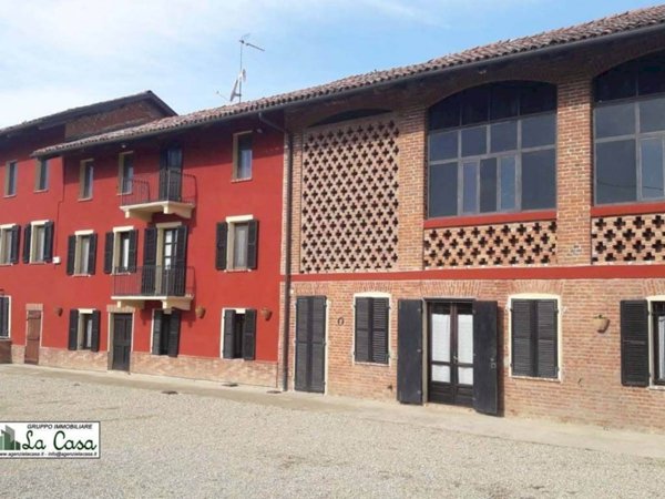 ufficio in vendita a Celle Enomondo