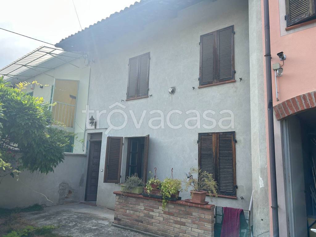 casa indipendente in vendita a Celle Enomondo