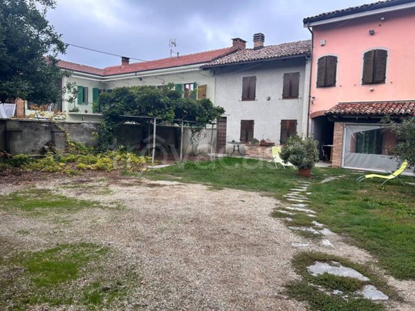 casa indipendente in vendita a Celle Enomondo