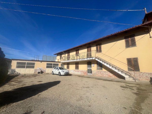 casa indipendente in vendita a Celle Enomondo