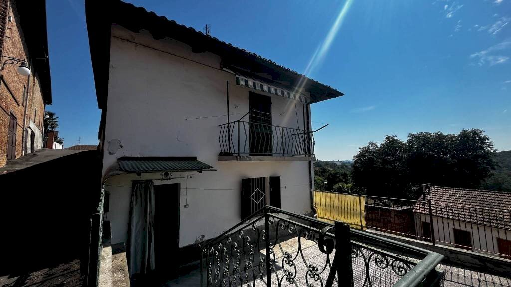 casa indipendente in vendita a Celle Enomondo