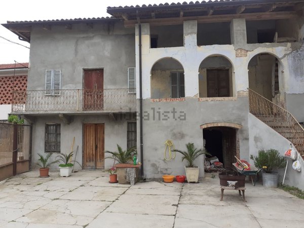 casa indipendente in vendita a Celle Enomondo in zona Merlazza