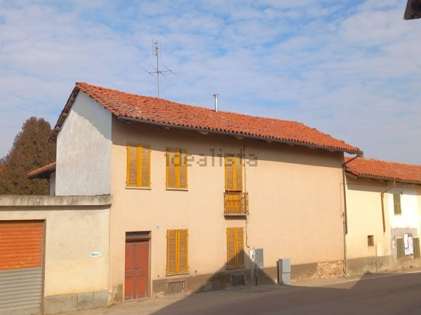 casa indipendente in vendita a Celle Enomondo