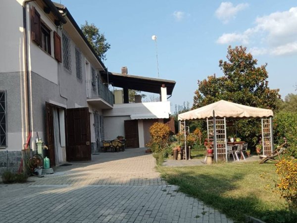 casa indipendente in vendita a Cerreto d'Asti