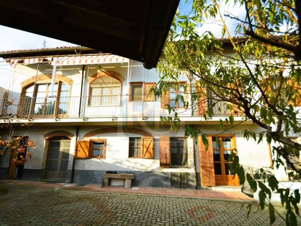 casa indipendente in vendita a Cerreto d'Asti