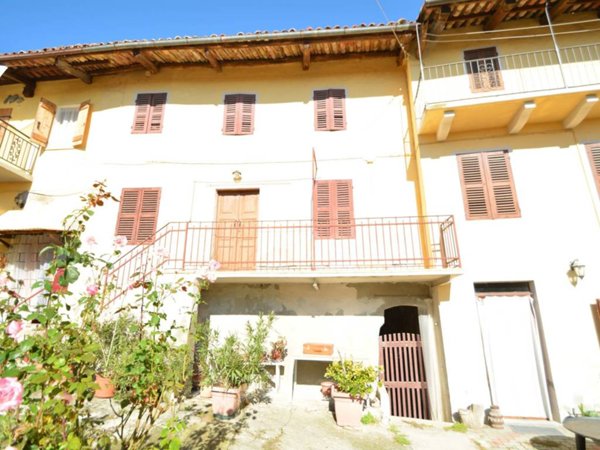 casa indipendente in vendita a Cerreto d'Asti