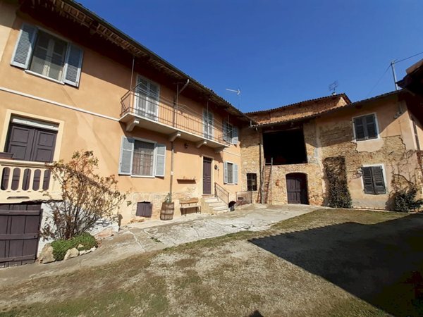 casa indipendente in vendita a Cerreto d'Asti